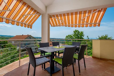 Villa Wally with outdoor pool by Villas Guide