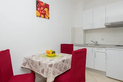 Apartman Erstic 3 - Baška Voda by Villas...