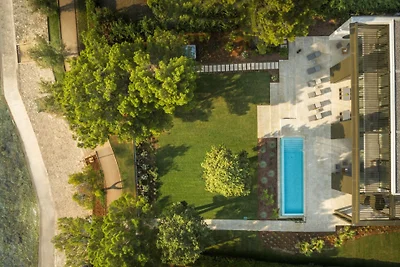 Pical Beach House by Villas Guide