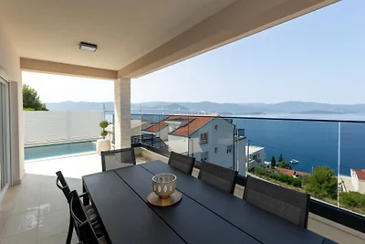 Villa Sole Komarna by Villas Guide