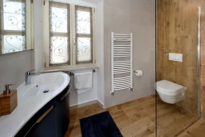 Villa Lori by Villas Guide