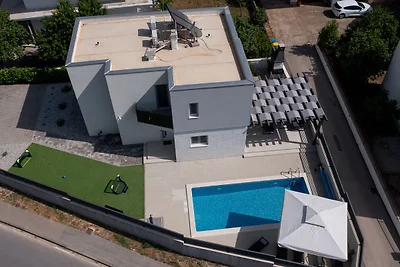 Villa Lumaka Sun by Villas Guide