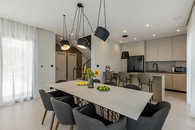 Villa Luce by Villas Guide