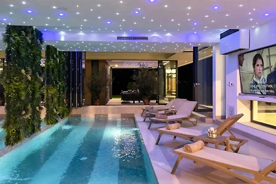 Villa Excelsior by Villas Guide