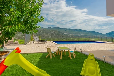 Villa Vega - Makarska by Villas Guide