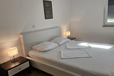 Apartman Damir 1 by Villas Guide