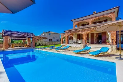 Villa Olea - Višnjan by Villas Guide
