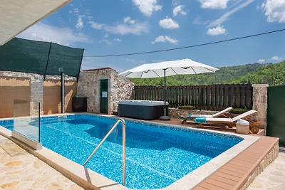 Villa Old House - Makarska by Villas Guide