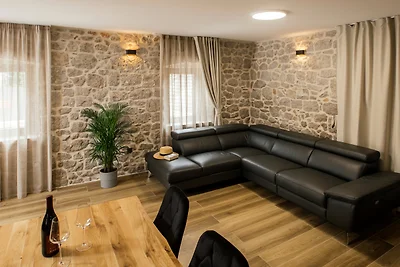Villa Mila - Makarska by Villas Guide
