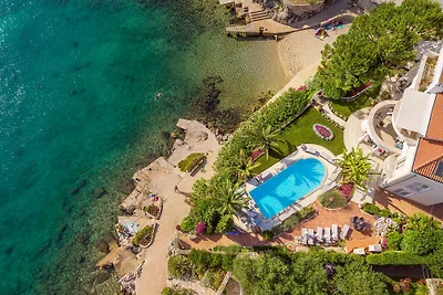 Villa Palace Clara Apartment 2 island Krk by...