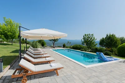Villa Piplica-Makarska by Villas Guide