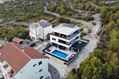 Villa Shaula by Villas Guide