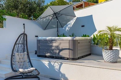 Villa Sun View by Villas Guide