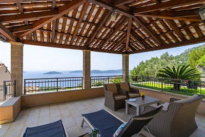 Villa Dia by Villas Guide