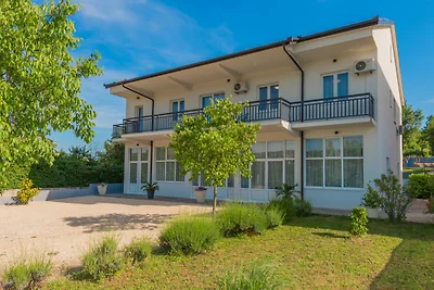 Villa Elena - Makarska by Villas Guide