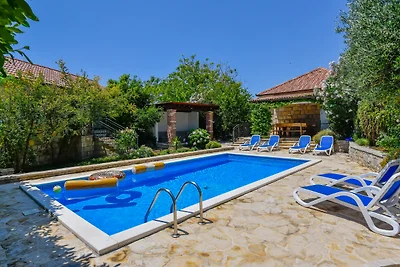 Villa Mint - Split by Villas Guide