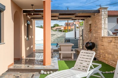 Apartman Damir 1 by Villas Guide