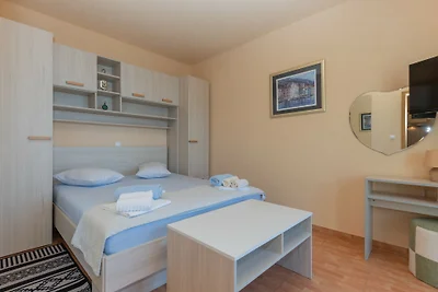 Villa Radic - Makarska by Villas Guide