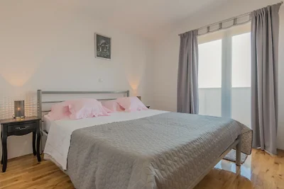 Villa Sanda - Makarska by Villas Guide