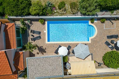 Villa Mary by Villas Guide