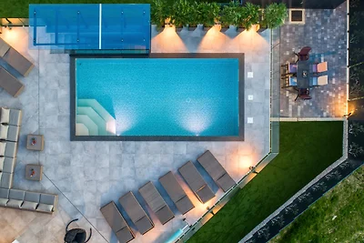 Villa Lady Berga by Villas Guide