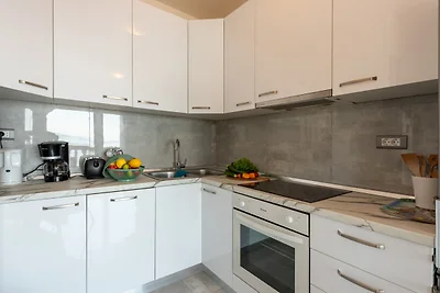 Apartman Max 2 by Villas Guide