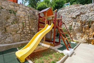 Apartman Zora 1 by Villas Guide