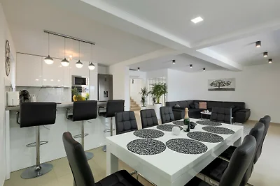 Villa La Perla by Villas Guide