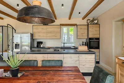 Villa Rapavel by Villas Guide