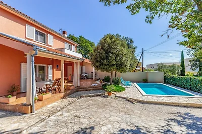 Villa Ella by Villas Gudie