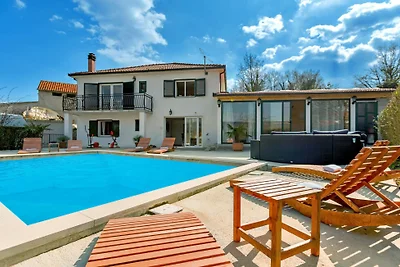 Villa Lara by Villas Guide
