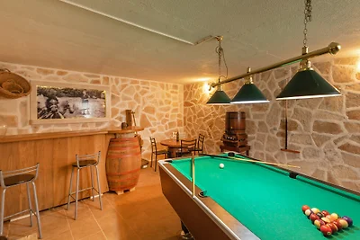 Villa Olive by Villas Guide