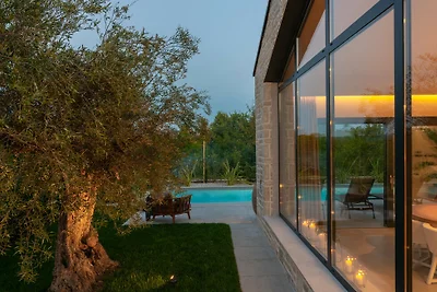Villa Flores by Villas Guide