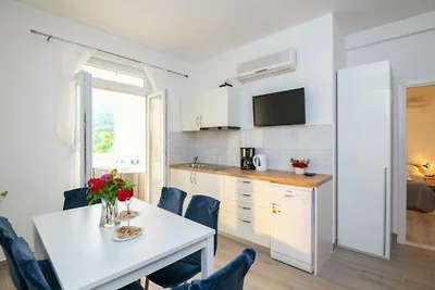 Apartment Azzurro 1 by Villas Guide