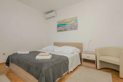 Villa Mandina - Makarska by Villas Guide