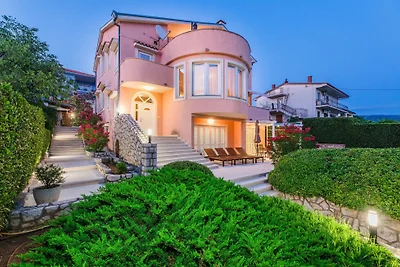 Villa NOVI by Villas Guide