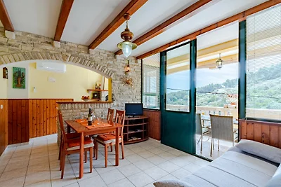 APARTMAN ÐONI 1 by Villas Guide