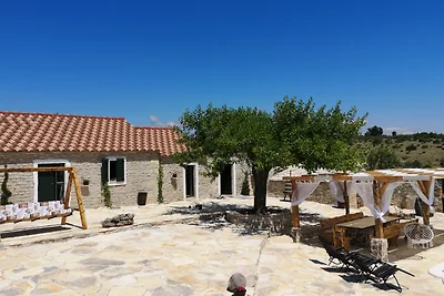 Juniper Stone Cottage by Villas Guide