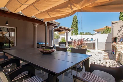 Vila Above Medulin by Villas Guide