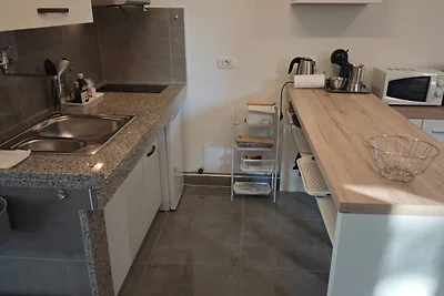 Studio apartment Flora by Villas Guide