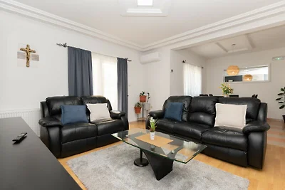 Villa Tea - Makarska by Villas Guide