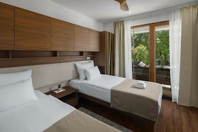 Luxury Villa Bay Porto Bus by Villas Guide