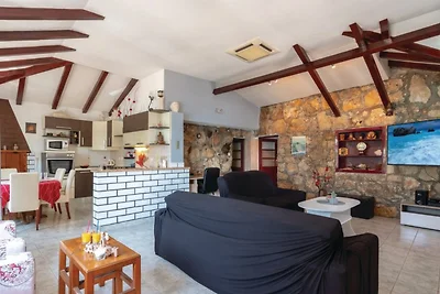 Villa Peace & Quiet by Villas Guide