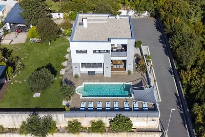 Holiday Home Legara with pool by Villas Guide