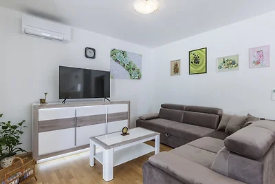 Villa Ana Labin by Villas Guide
