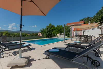 Villa Katarina - Makarska by Villas Guide