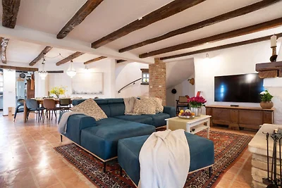 Villa Amyra by Villas Guide