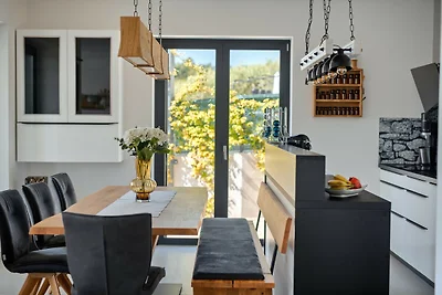 Villa B&U by Villas Guide