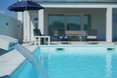 Green Escape Holiday House by Villas Guide