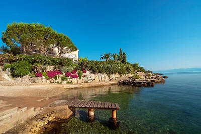 Villa Palace Clara Apartment 2 island Krk by...